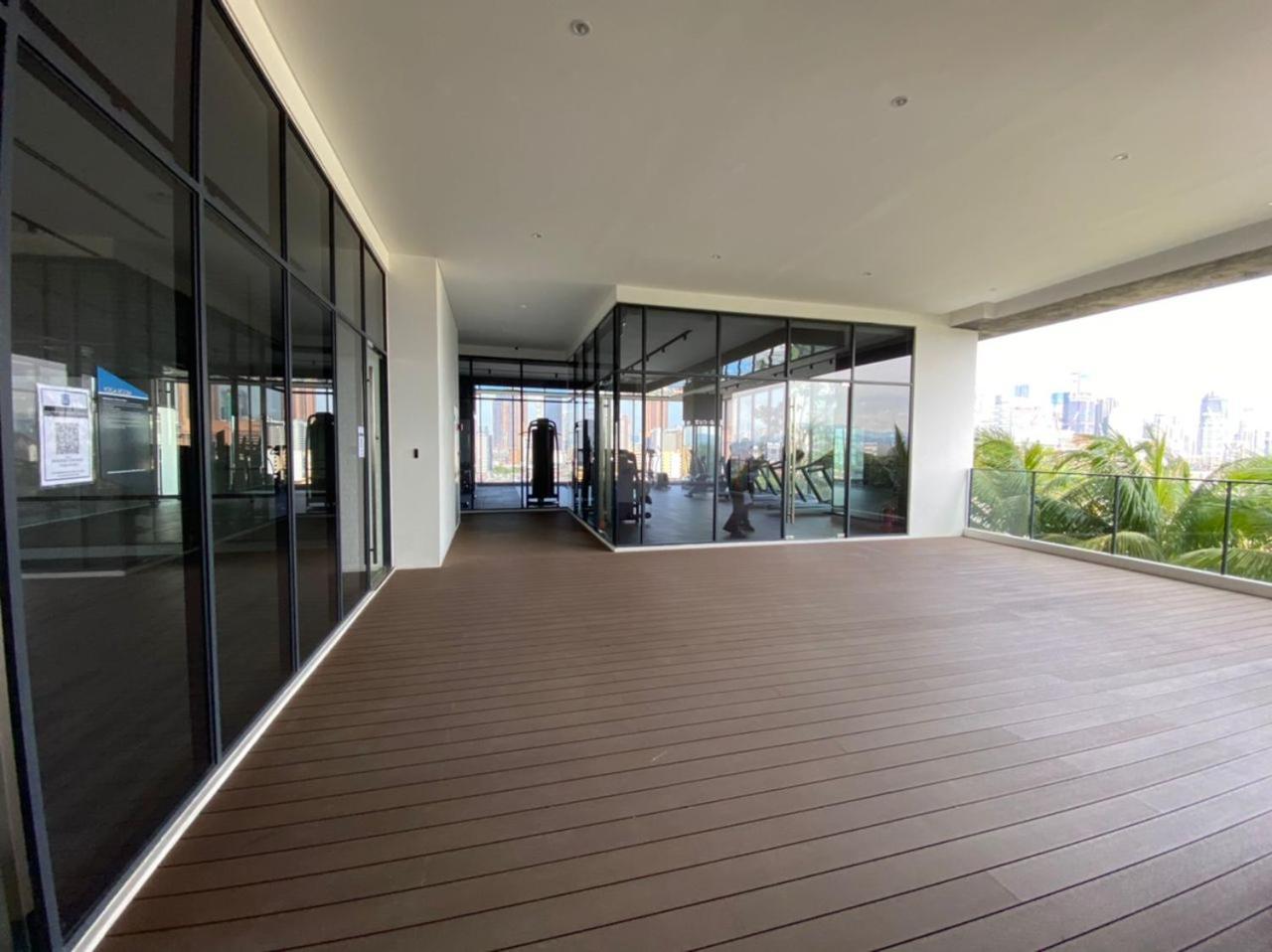 Continew - Trx Kl Apartment *